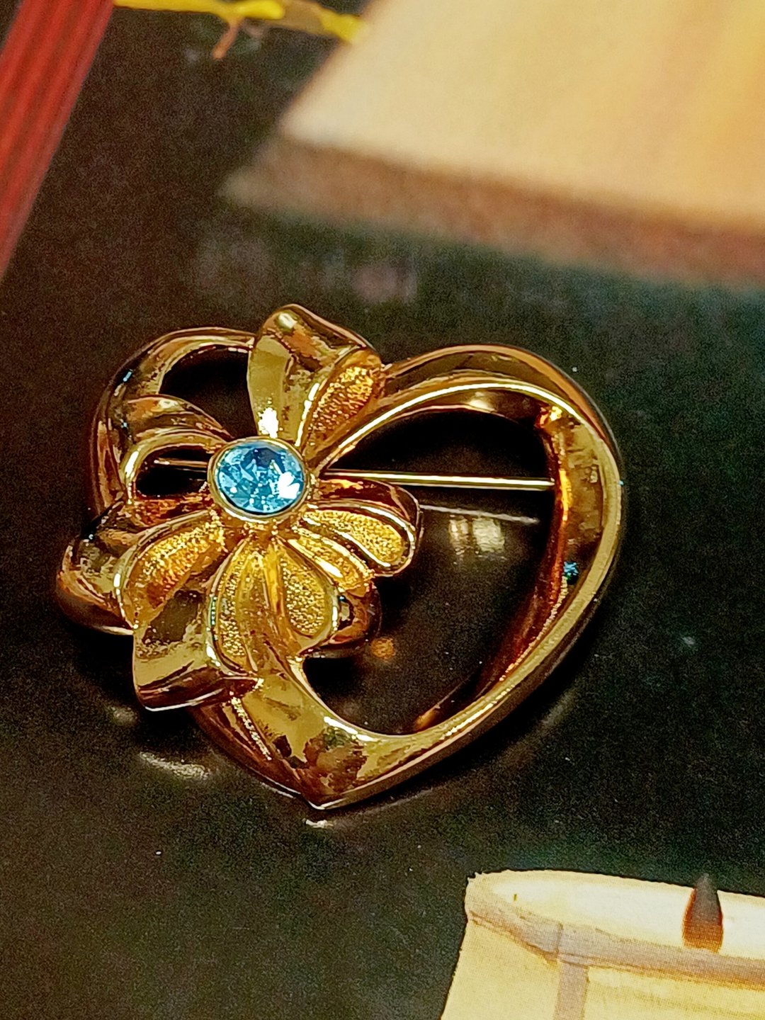 vintage jewelry 古董AVON 蝴蝶结爱心别针 - 胸针 - 其他金属 