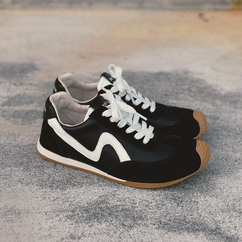 赫滋律动德训鞋-黑墨 - 女款休闲鞋 - 真皮 黑色