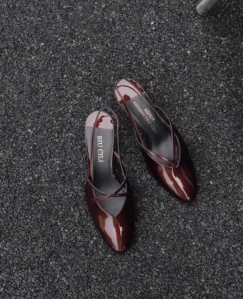 红白玫瑰 优雅包头后空高跟鞋 婚鞋 手工製 - 高跟鞋 - 真皮 红色