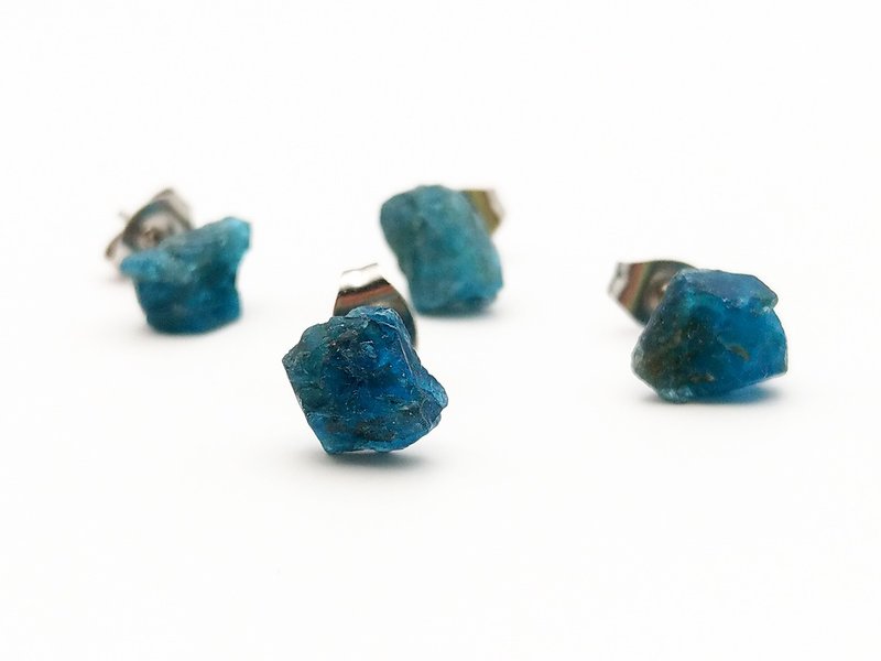 天然水晶-蓝磷灰-原矿耳环 原矿未抛光 - 耳环/耳夹 - 水晶 