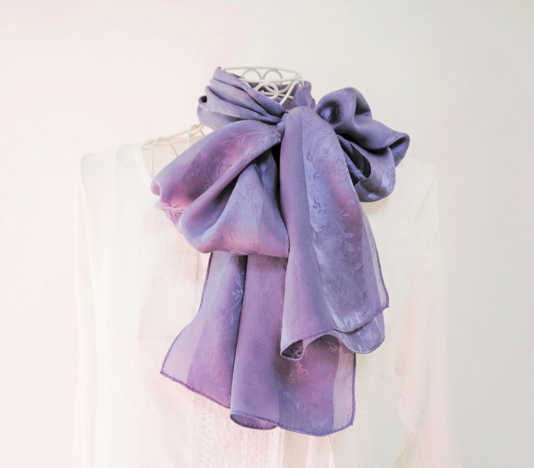 Vegetable dyeing, silk, short stole, vertical stripes of chiffon and plain weave, logwood dyeing - 丝巾 - 丝．绢 灰色