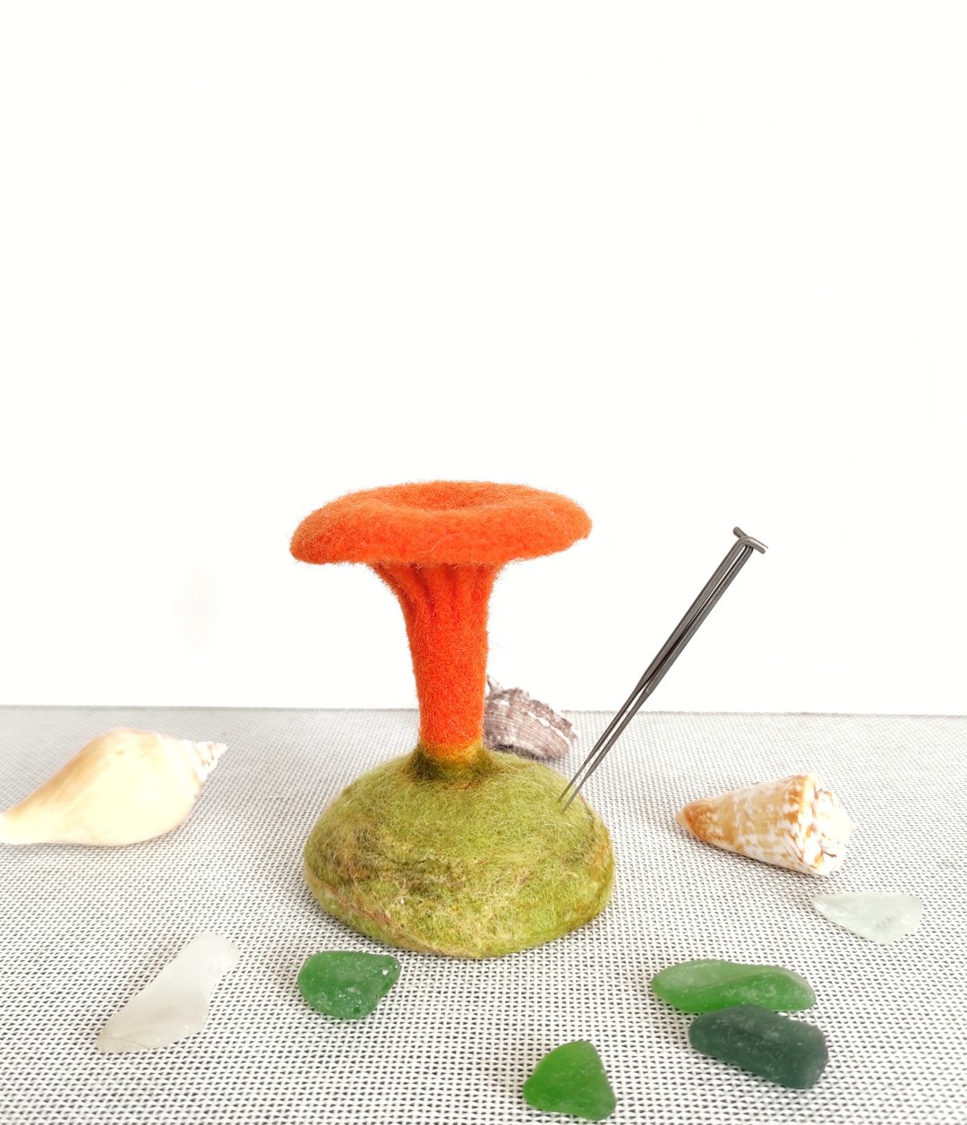 Mushroom wool felt ornament Fungi decoration - 摆饰 - 羊毛 橘色