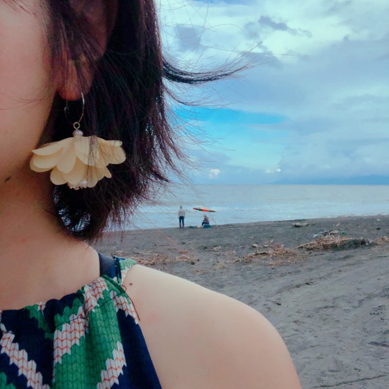 Oops 茉莉花耳环 -925纯银耳针 - 耳环/耳夹 - 纯银 银色