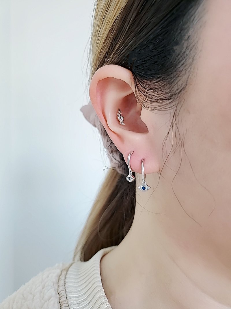 925 纯银 蓝眼睛耳环 ~ 银色邪恶眼耳环 ~ 镶钻耳环 - 耳环/耳夹 - 纯银 银色