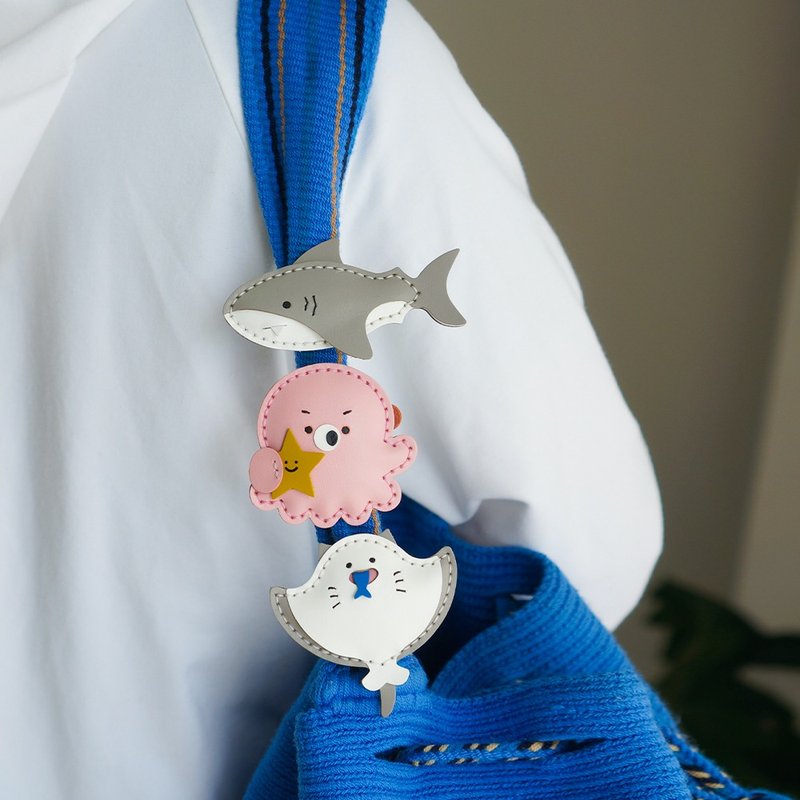 海底世界鲨鱼挂件挂饰包包挂件钥匙扣吊饰真皮定制手工原创 - 吊饰 - 真皮 灰色