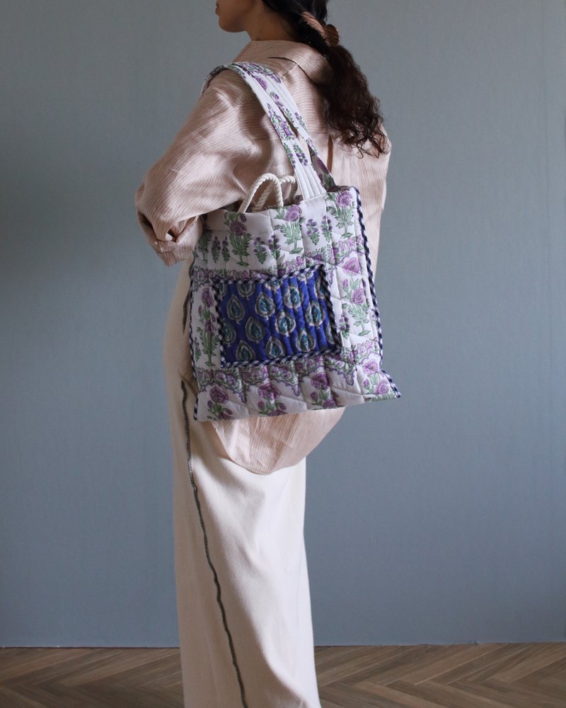 Block quilt tote. -Flower under the moon- - 手提包/手提袋 - 棉．麻 白色