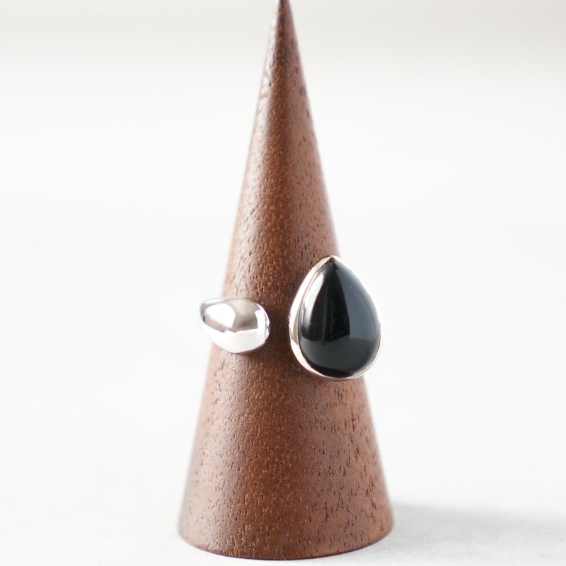 黑玛瑙梨形叉形戒指．银饰 / 台湾本岛包邮 - 戒指 - 纯银 黑色