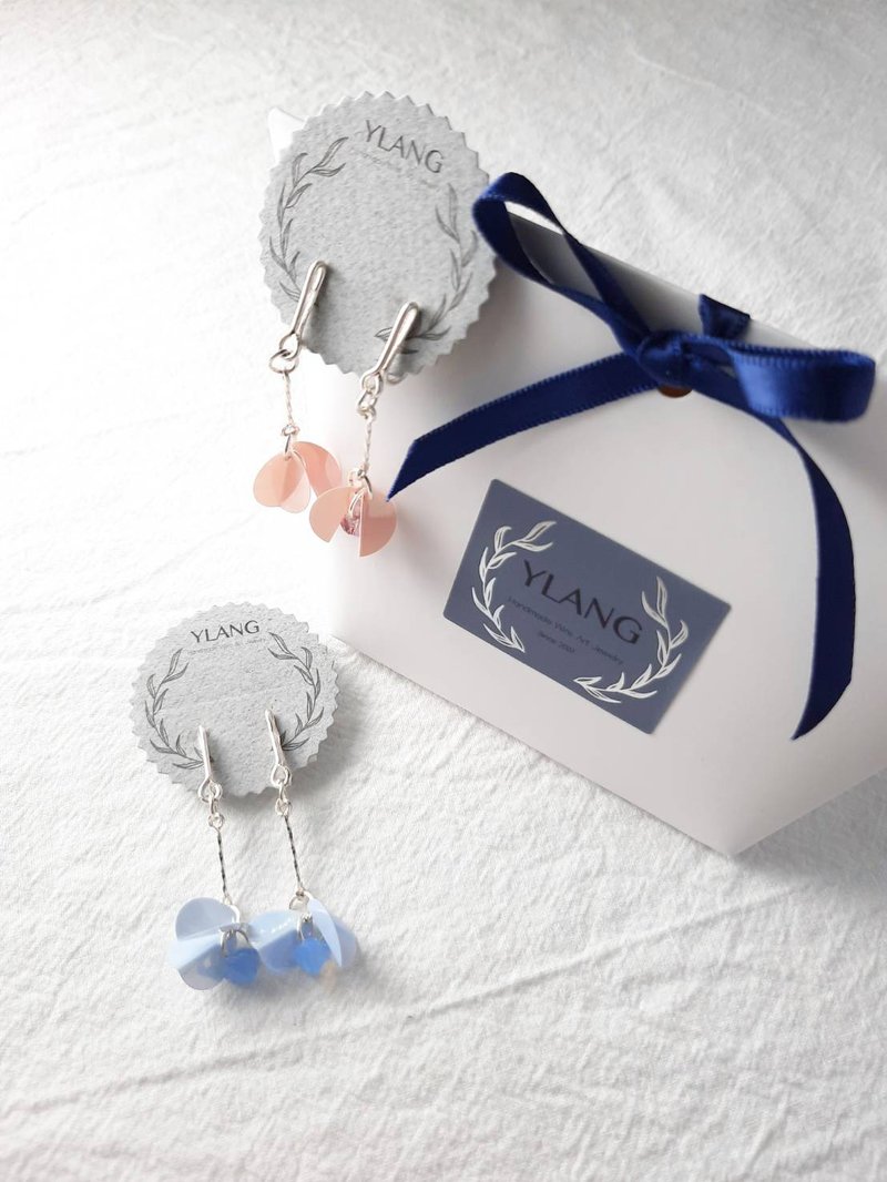 YLANG【含苞】造型耳环Swarovski/艺术铜线(无痛仿针耳夹/耳勾) - 耳环/耳夹 - 其他金属 