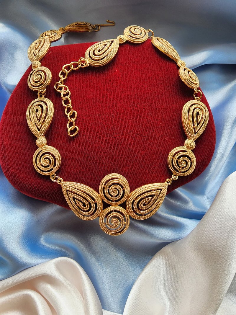 美国西洋古董饰品 / AVON金绳螺旋几何梨形圈圈摩登项链/复古首饰 - 颈链 - 其他金属 