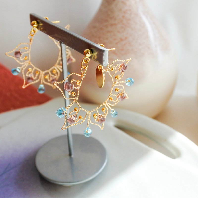 Iroka (Reimei) wire accessory - 耳环/耳夹 - 其他金属 金色