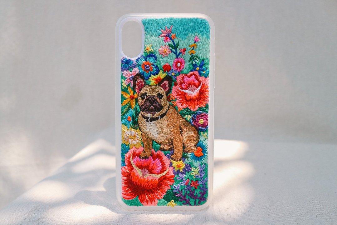 **Customize** Portrait / Pet Portrait Hand Embroidered - 手机壳/手机套 - 绣线 多色