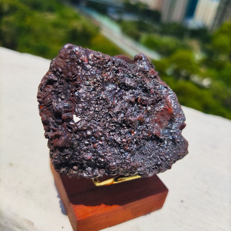 顶级 一粒黑方解胆力泥活石 招财 人缘 升运 爱情 冥想 改善气场 - 摆饰 - 贵金属 黑色