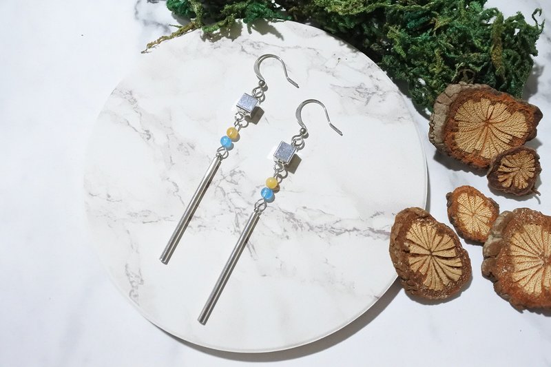 【鸟鸣】天然石垂挂耳环 - 耳环/耳夹 - 其他金属 多色