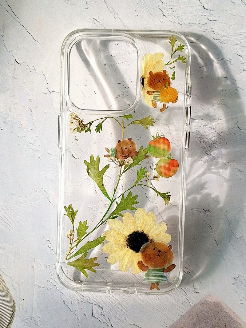 手作押花手机保护壳 | iPhone 15 I love bear - 手机壳/手机套 - 塑料 多色