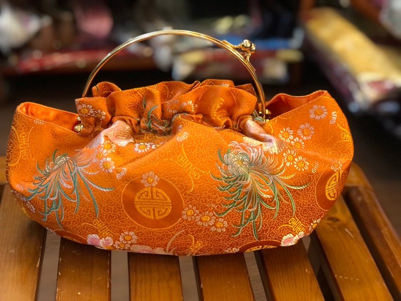 古典气息和叶边晚宴包 - 手提包/手提袋 - 丝．绢 多色