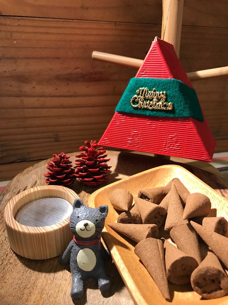 馨心斋 琉璃汉方药香 圣诞礼盒包 - 香薰/精油/线香 - 木头 红色