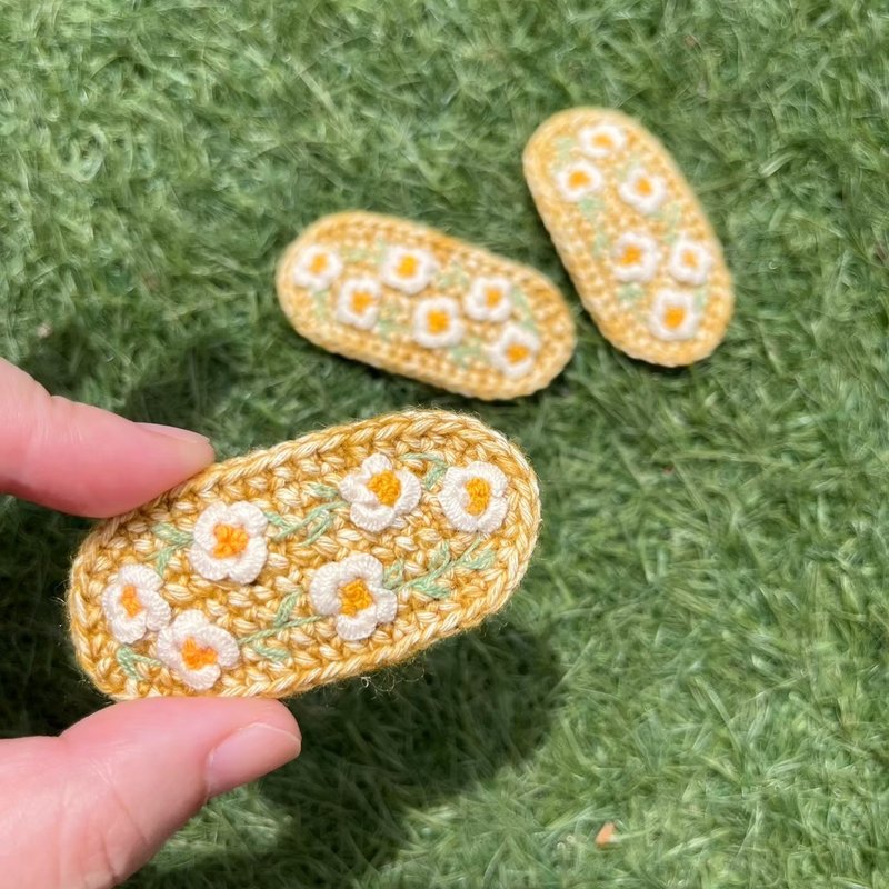 手作钩织发夹 l 黄底x白花 - 发饰 - 棉．麻 多色