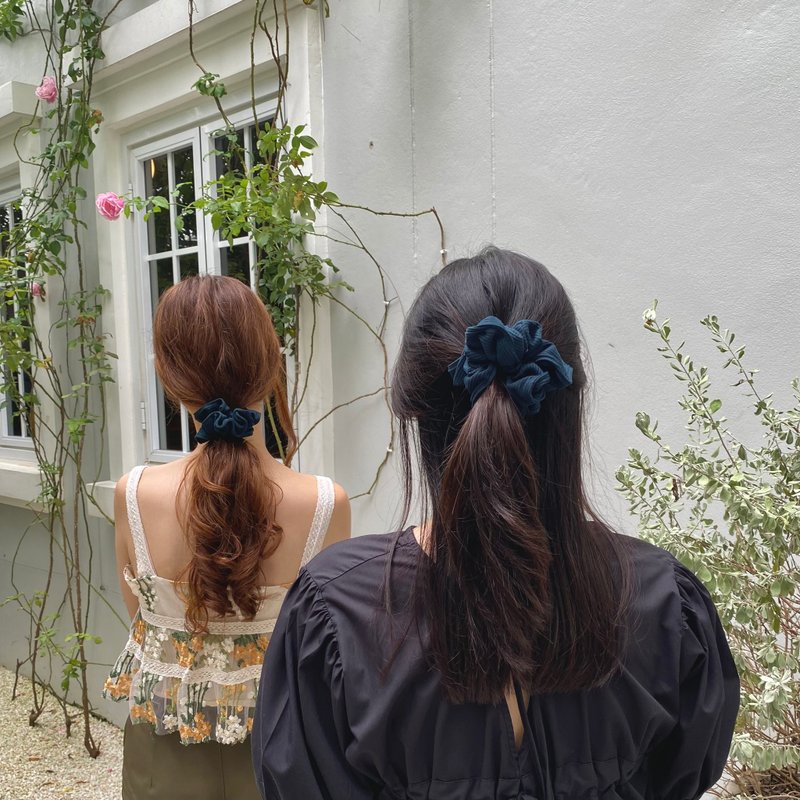Deep green scrunchies - (KHLEUN) - 发饰 - 其他材质 绿色