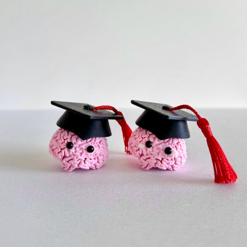 The lilBrain 毕业脑袋按键小摆设/锁匙扣  / 疗愈 | 减压 | 3D - 钥匙链/钥匙包 - 塑料 粉红色