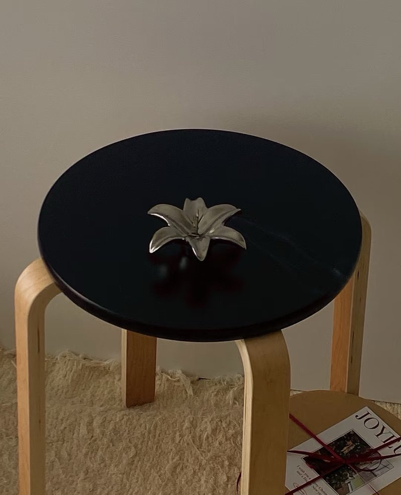 【Table】百合陶瓷香插香氛艺术家居摆件限量 - 摆饰 - 陶 
