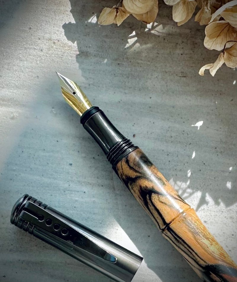 苍月乌木 半封端钢笔 - 钢笔 - 木头 