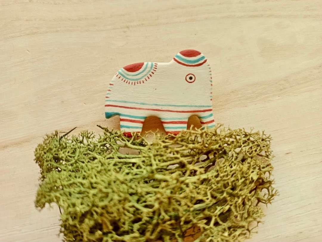 彩虹手绘扩香别针小白象/两色可选 - 胸针 - 陶 多色