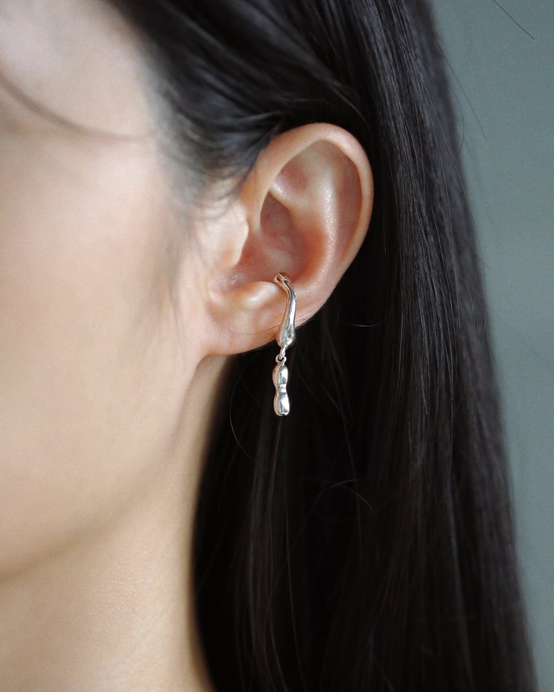 Swing gum ear cuff 摇摆树胶耳骨夹 - 耳环/耳夹 - 纯银 银色