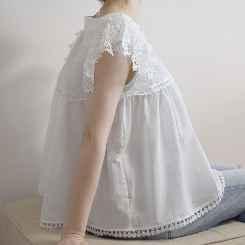 レースフレンチスリーブコットンブラウス　オフホワイト 受注制作 - 女装衬衫 - 棉．麻 白色