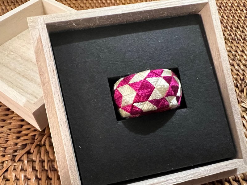 Traditional Crafts Kaga Yubinuki  YABANE - 编织/刺绣/羊毛毡/裁缝 - 丝．绢 紫色