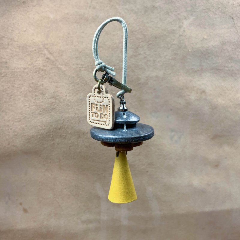 有福幽浮 真皮植鞣 更改为皮革钥匙圈 - 吊饰 - 真皮 银色