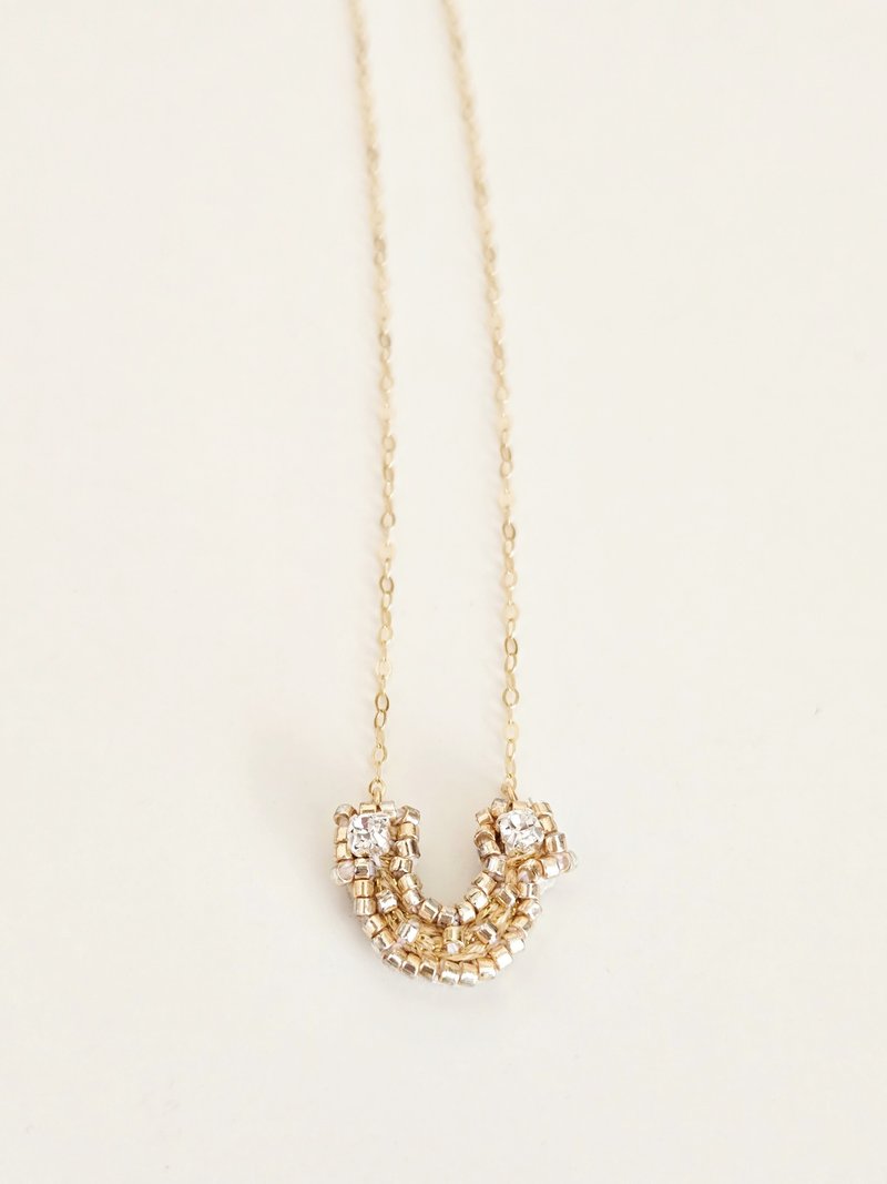 幸运马 - 马蹄锆石项链 - 项链 - 绣线 