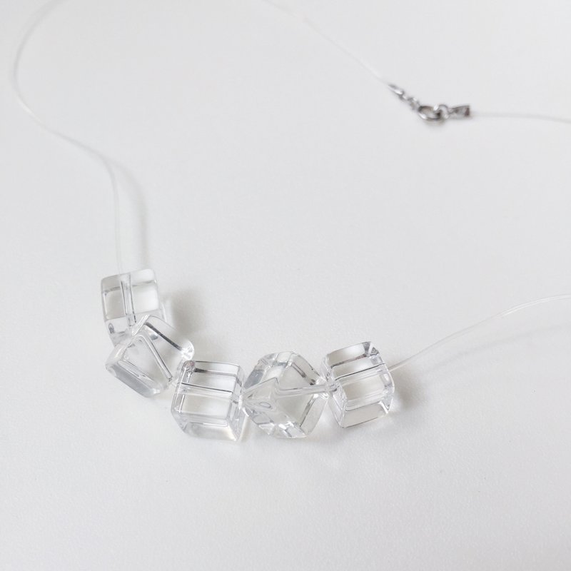 夏。透明水晶立方体隐形项链 - 锁骨链 - 纯银 透明