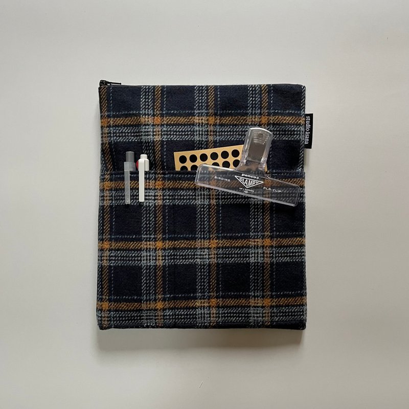 斜纹软 文具多功能收纳包 (深海蓝) - 书衣/书套 - 棉．麻 蓝色