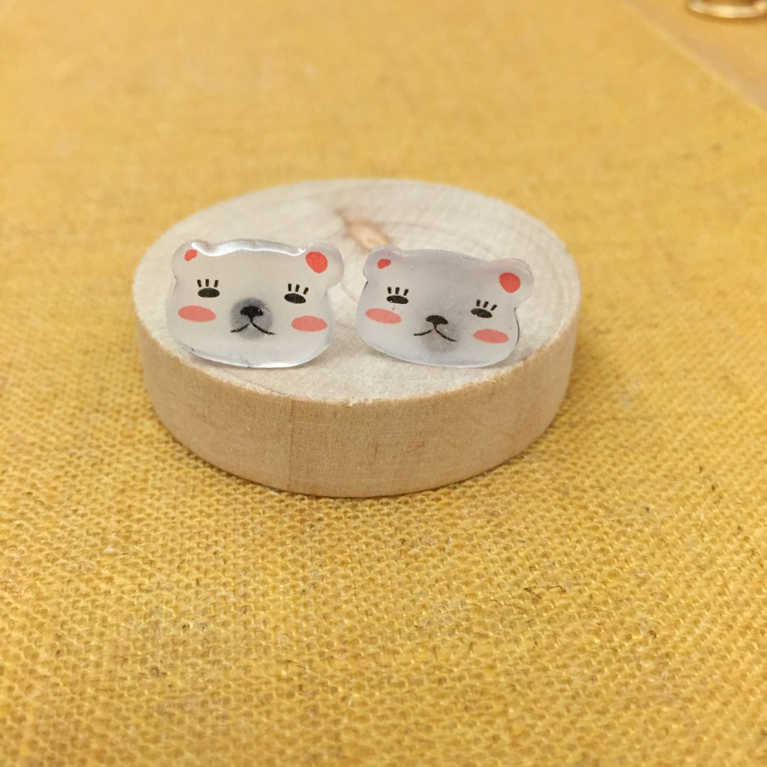Oops bear - 恋爱了的白熊小姐耳环 - 耳环/耳夹 - 压克力 白色