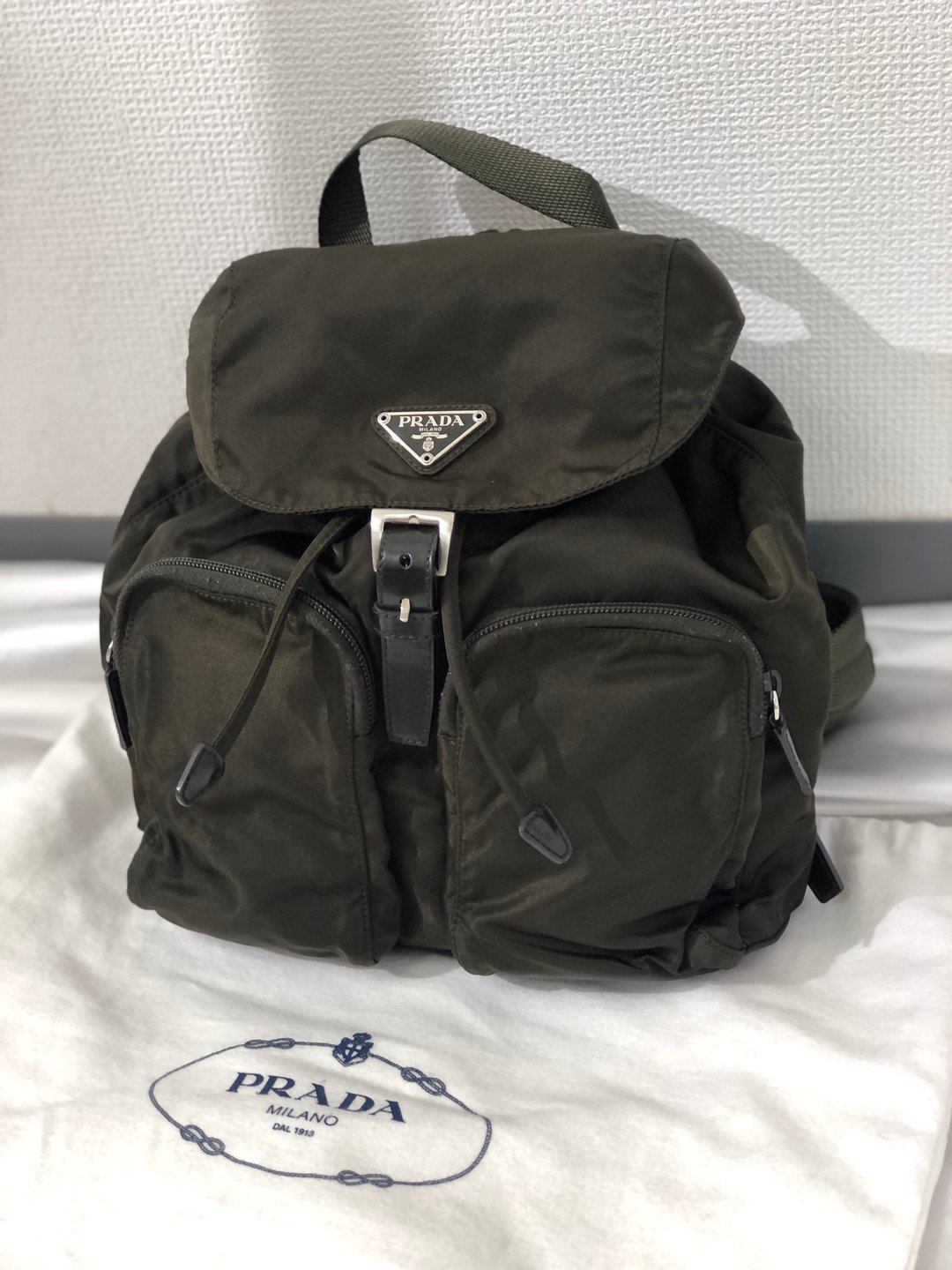 【日本直送名牌二手包】PRADA普拉达三角标志尼龙x皮革帆布背包包包卡其色复古jp8x5n - 后背包/双肩包 - 尼龙 卡其色