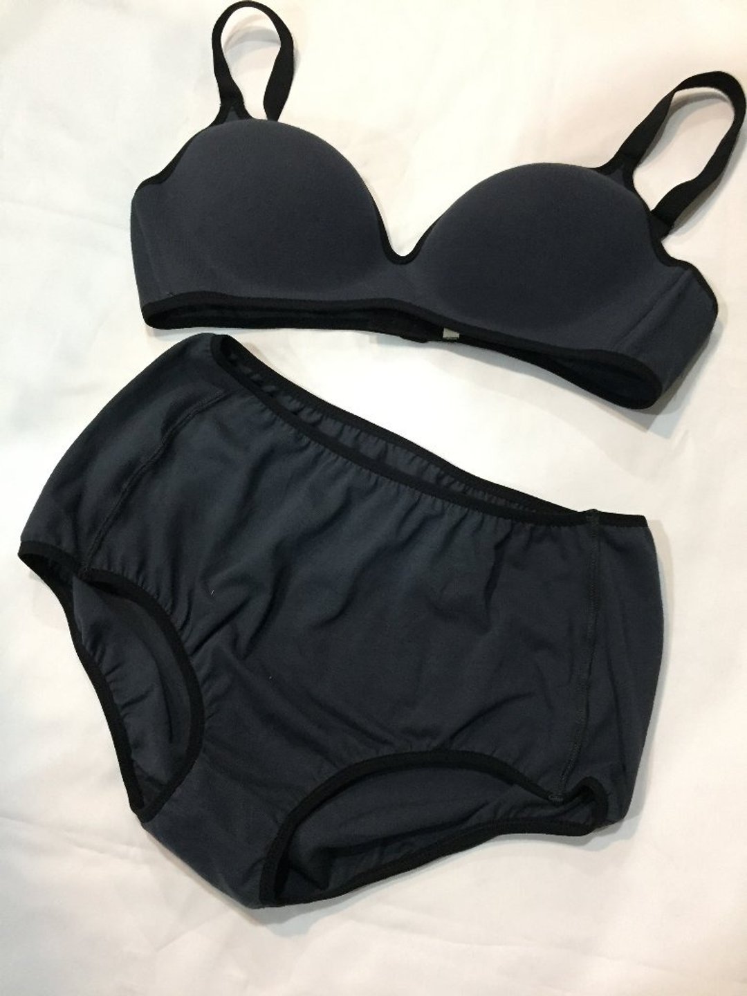 Gain Giogio100%有机棉胸罩内衣、包臀内裤套组 - 女士内衣裤 - 棉 黑色