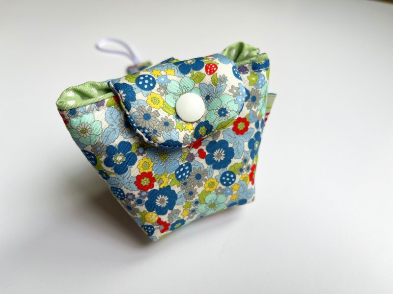 奶嘴夹 奶嘴收纳袋 组合 蓝色花园 - 奶瓶/奶嘴 - 棉．麻 多色