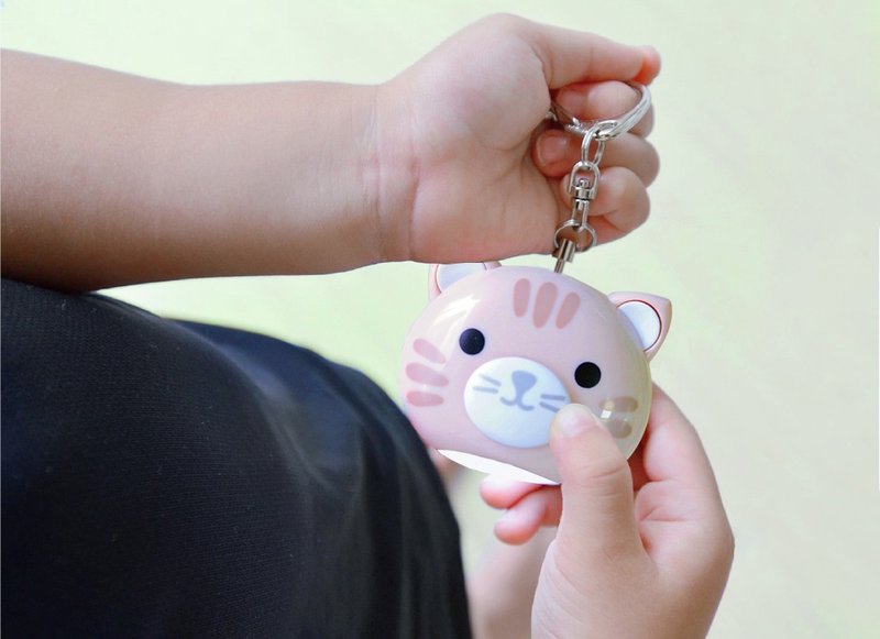 【送礼首选】LUFstyle BUZZER B 多功能随身警报器-豆沙粉 - 数码小物 - 塑料 粉红色