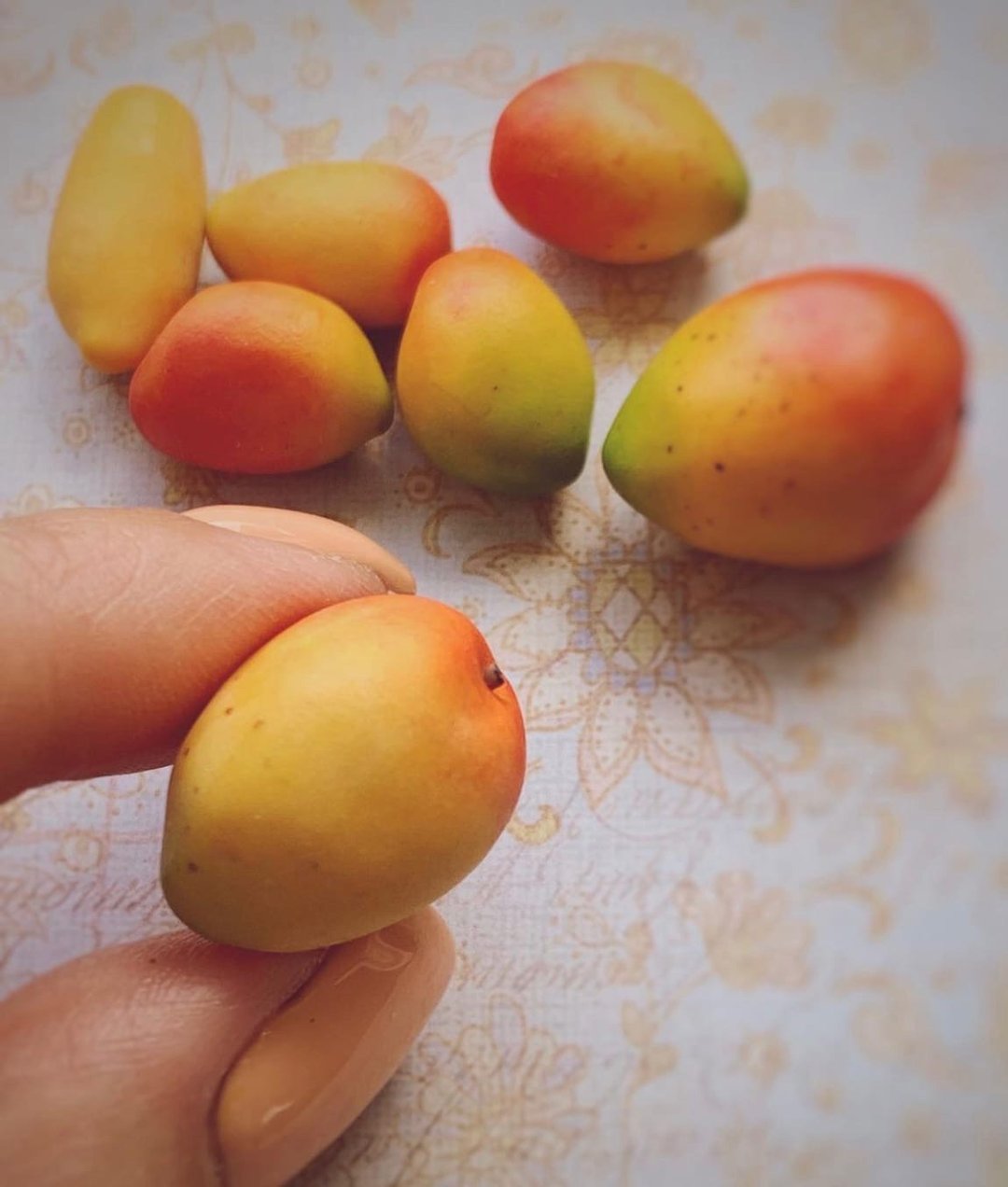 Miniature mango. TUTORIAL polymer clay. Mini fruits. Fake fruit. 教程. 微型. 芒果 - 手工艺教程/工具书 - 其他材质 
