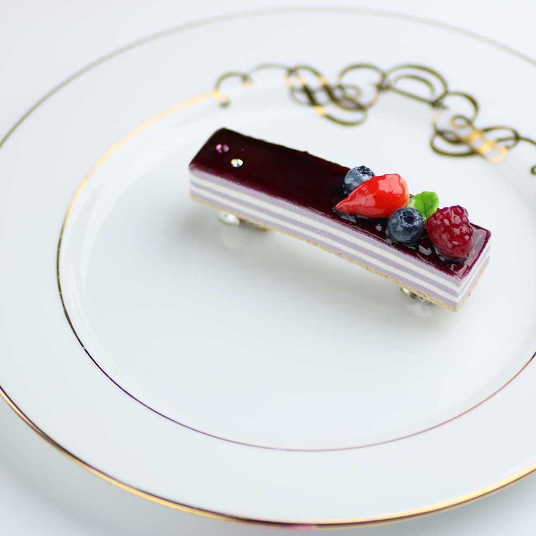 Valletta with blueberry yogurt cake - 发饰 - 粘土 紫色