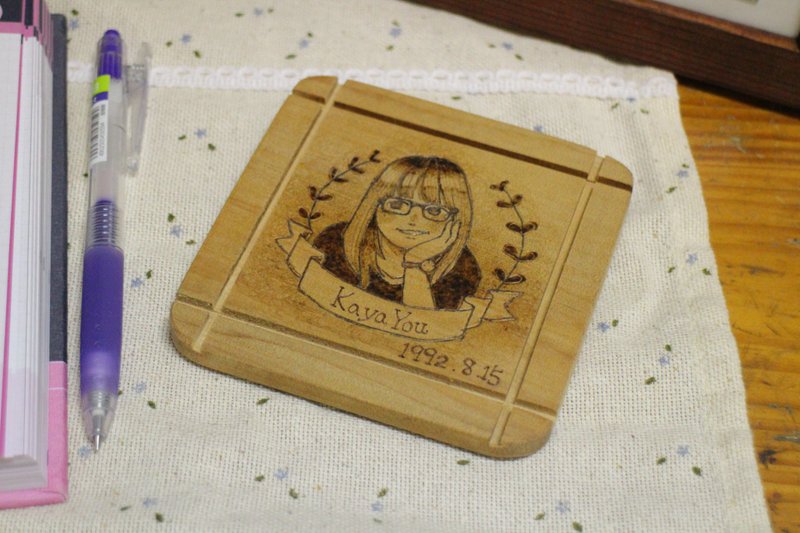 定制-Q版插画-烙烧杯垫 - 订制画像 - 木头 咖啡色