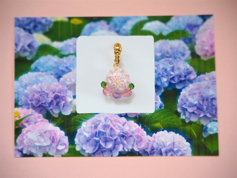 tachibanaya 日本手鞠耳环 June Hydrangea耳夹 - 耳环/耳夹 - 绣线 粉红色