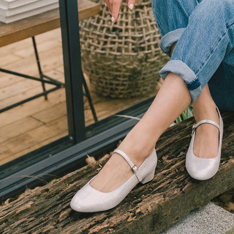 Lewis Walt复古壹字扣带羊皮中跟粗方跟单鞋女玛丽珍鞋 - 高跟鞋 - 真皮 多色