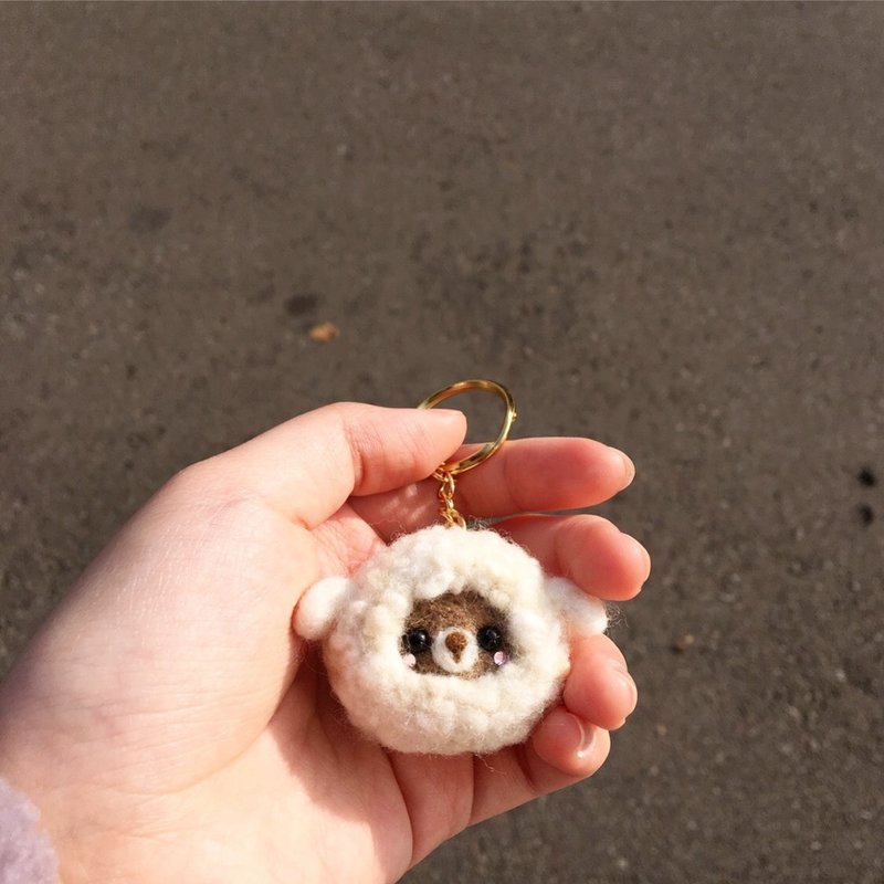羊毛毡 扮成羊的熊钥匙圈 包包挂饰 吊饰 - 钥匙链/钥匙包 - 羊毛 灰色