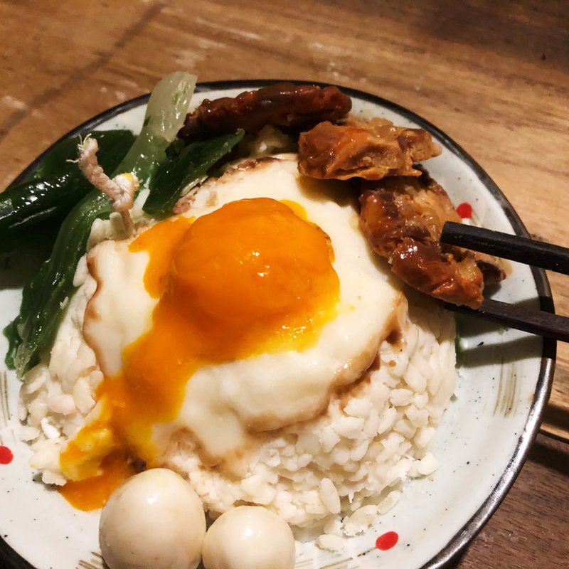 83 Studio 独家款黯然销魂饭香氛蜡烛 - 蜡烛/烛台 - 蜡 