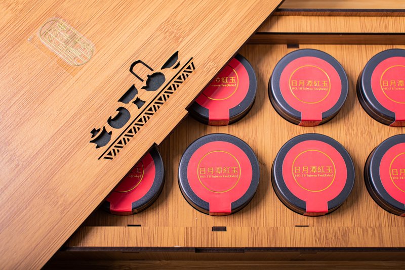 雨曦精选手采日月潭红玉礼盒(伴手礼附提袋) - 茶 - 木头 