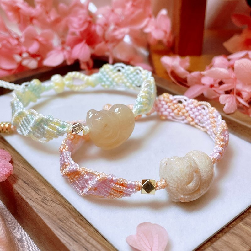 珊瑚玉小兔子造型编绳手链 - 手链/手环 - 玉石 粉红色