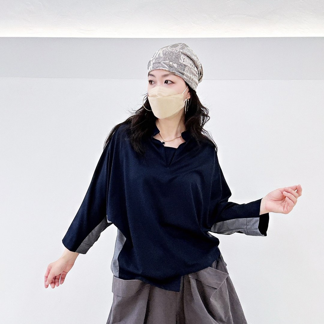 深蓝/灰 - 立领侧拚接不规则上衣 # U1229 - 女装上衣 - 棉 蓝色