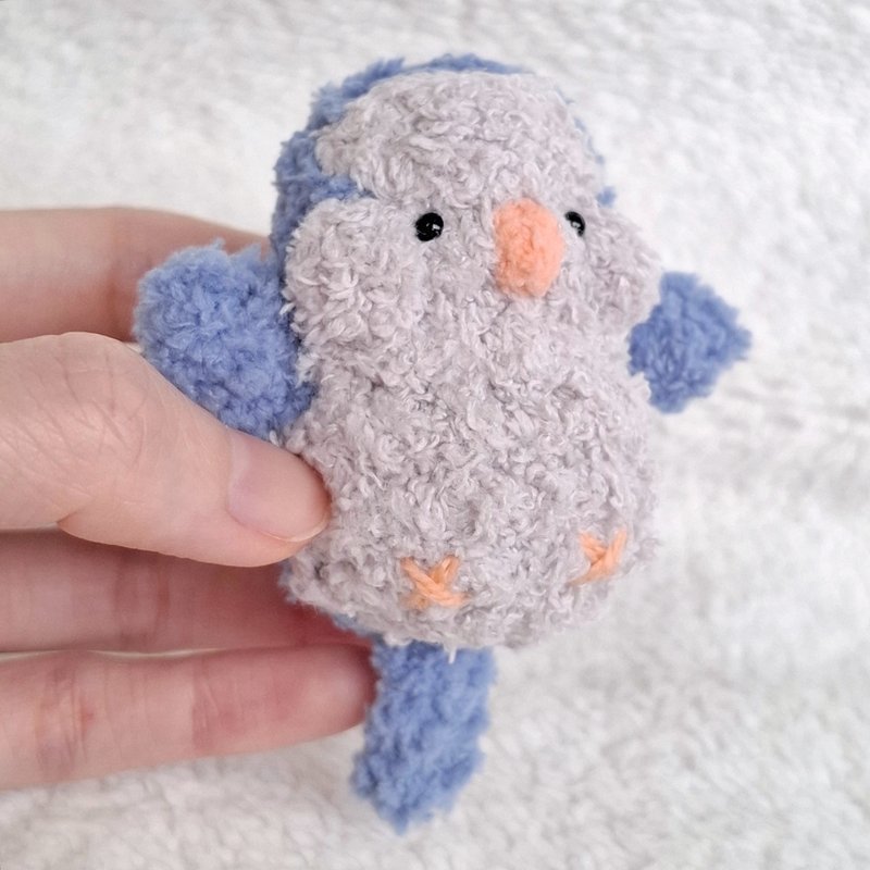 和尚鹦鹉娃娃8.5厘米 可加钥匙圈 吊饰  可定制改色 手作毛线钩织 - 订制抱枕/饰品 - 其他材质 蓝色