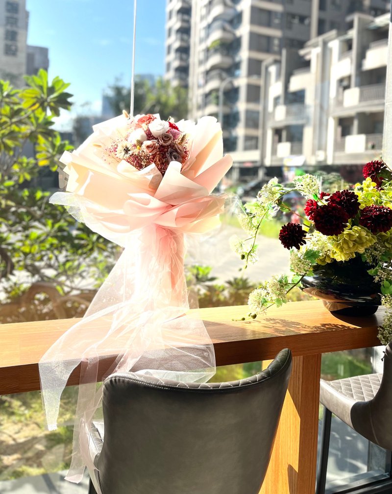附赠线灯 浮夸系超大花束 生日/告白/求婚/晋升必备 - 干燥花/捧花 - 植物．花 